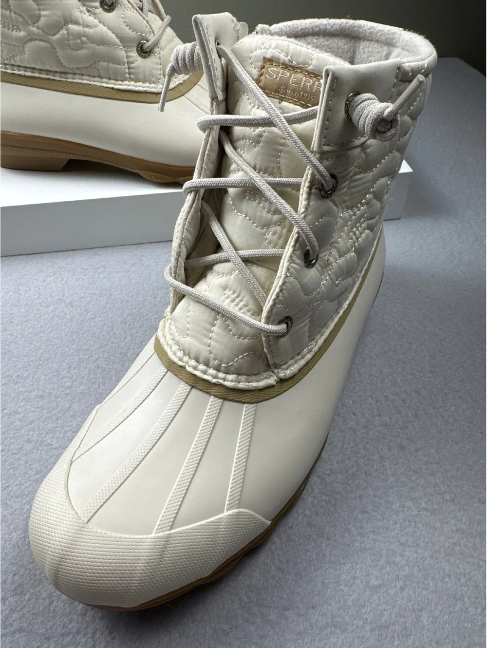Sperry Women's Winter Duck Boots Size 9 Cream White